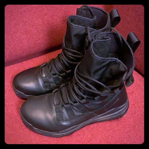 womens nike work boots
